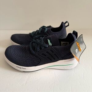 Avia Black and Green Athletic Shoes size 6